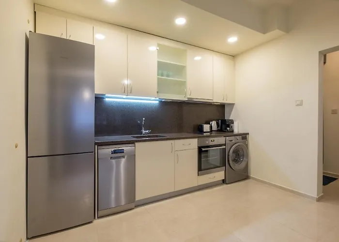 Stylish Center Flat 100m To Vitosha Blvd Apartament *