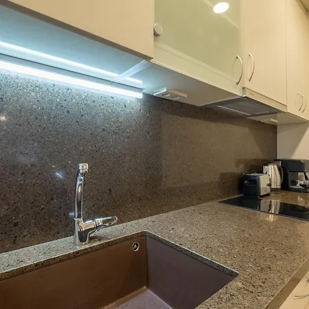 Stylish Center Flat 100m To Vitosha Blvd * София